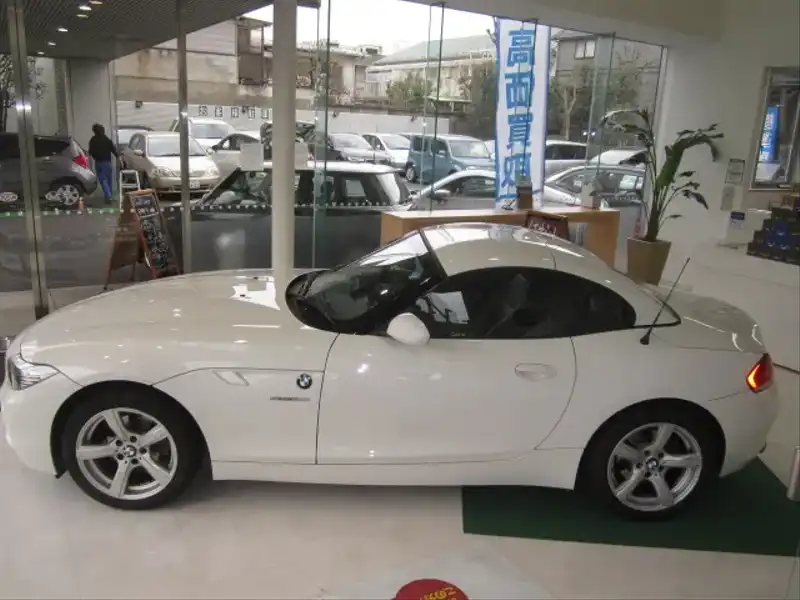 カタログ画像：Ｚ４（Z4） ｓＤｒｉｖｅ２０ｉ ハイラインパッケージ 2011年10月 DBA-LL20 2000cc 燃費13.4km / l 外装