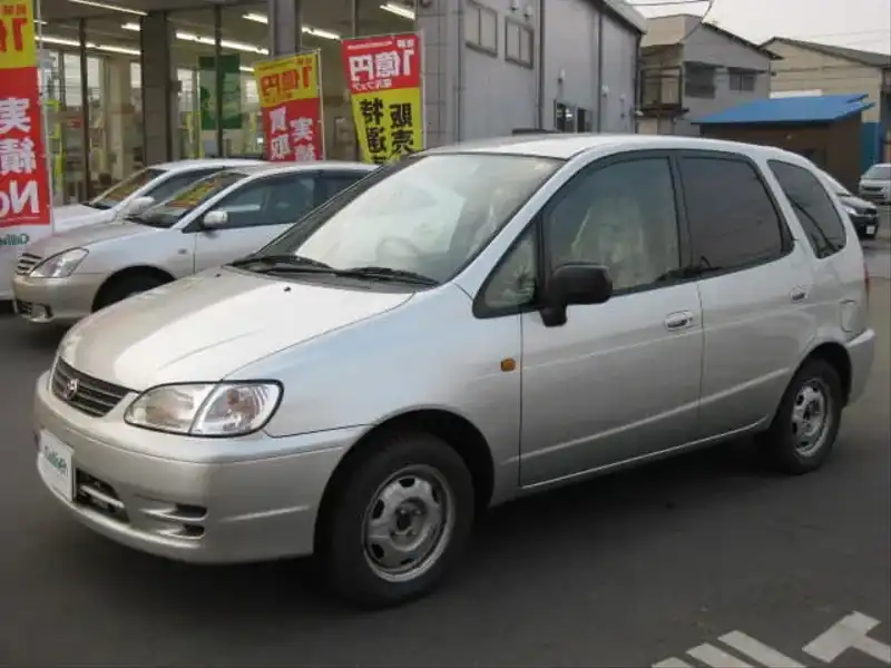 1000473 | カタログ画像：カローラスパシオ（COROLLA SPACIO） Ｖパッケージ 1999年4月 GF-AE115N 1800cc シルバーメタリック 外装