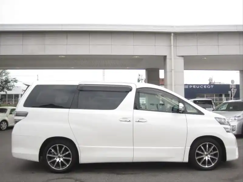 カタログ画像：ヴェルファイア（VELLFIRE） ３．５Ｚ Ｇエディション 2008年5月 DBA-GGH25W 3500cc ホワイトパールクリスタルシャイン 燃費9.1km / l  内装