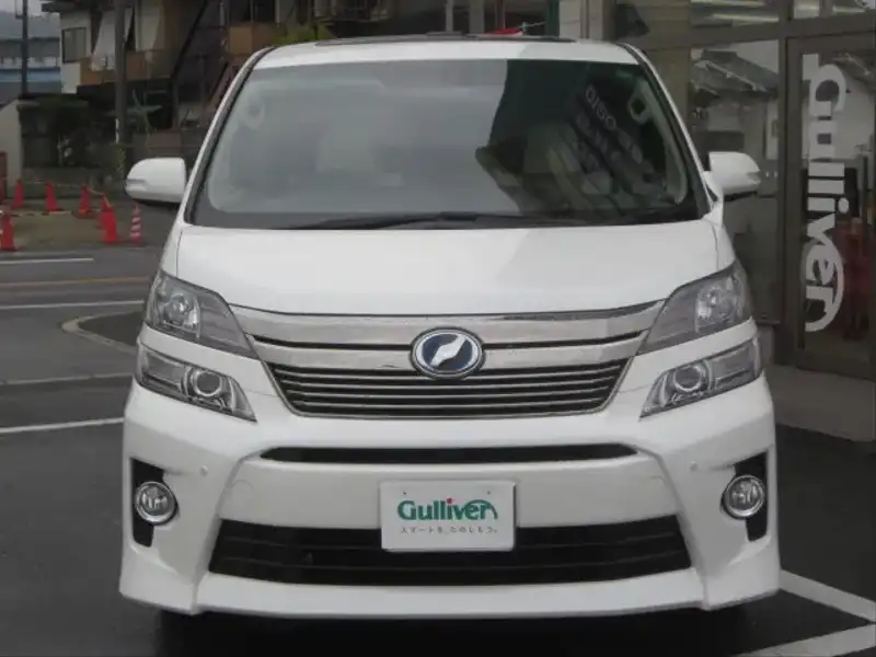 カタログ画像：ヴェルファイア（VELLFIRE） ３．５Ｖ プレミアムシートエディション 2012年9月 DBA-GGH20W 3500cc ホワイトパールクリスタルシャイン 燃費9.2km / l フロント