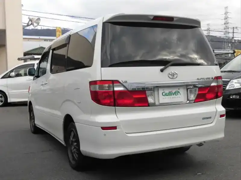 1011202 | カタログ画像：アルファードＧ（ALPHARD G） ＭＸ Ｊエディション 2002年5月 TA-MNH15W 3000cc ホワイトパールマイカ バック