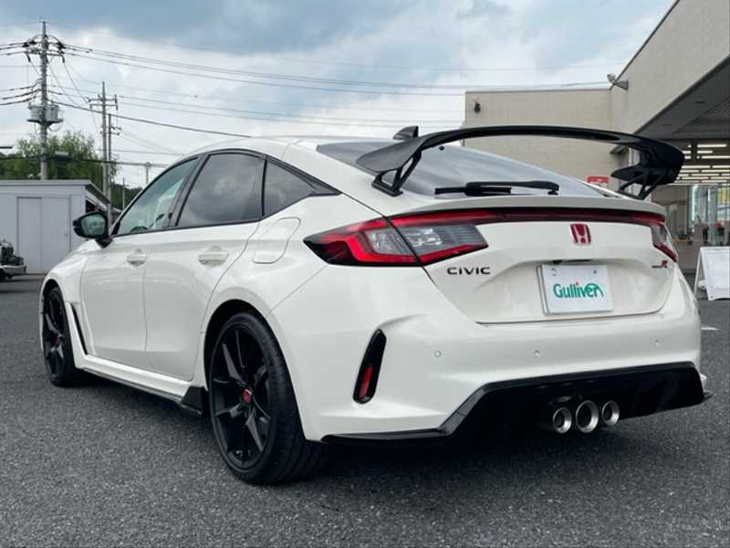 カタログ画像：シビック（CIVIC） ｅ：ＨＥＶ 2022年7月 6AA-FL4 2000cc プラチナホワイト・パール 燃費24.2km / l 外装