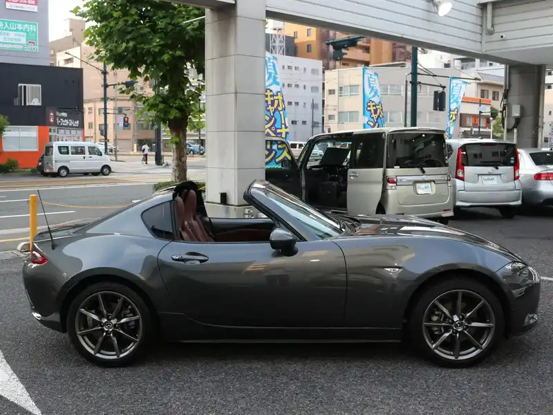 10112742 | カタログ画像：ロードスターＲＦ（ROADSTER RF） ＶＳ 2017年12月 DBA-NDERC 2000cc マシーングレープレミアムメタリック 外装