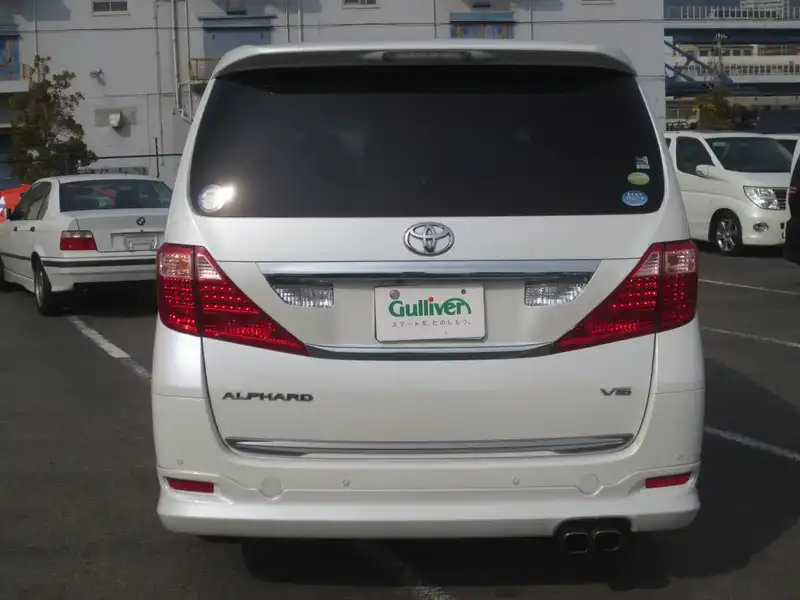 カタログ画像：アルファード（ALPHARD） ３５０Ｘ 2008年5月 DBA-GGH25W 3500cc ホワイトパールクリスタルシャイン 燃費9.4km / l  バック