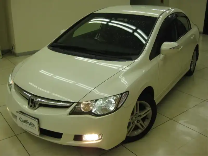 カタログ画像：シビック（CIVIC） １．８Ｓ 2005年9月 DBA-FD1 1800cc プレミアムホワイト・パール 燃費17.0km / l  外装