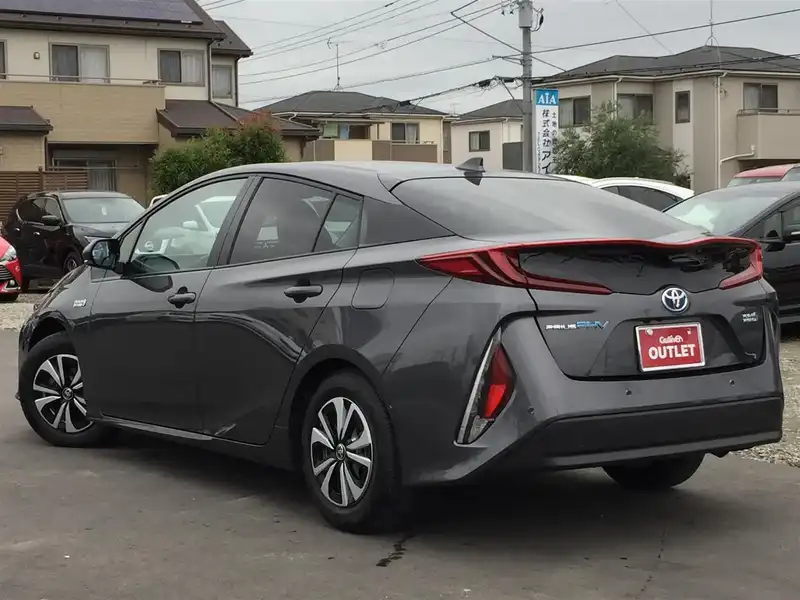 カタログ画像：プリウスＰＨＶ（PRIUS PHV） Ａ 2019年5月 DLA-ZVW52 1800cc グレーメタリック 燃費37.2km / l バック