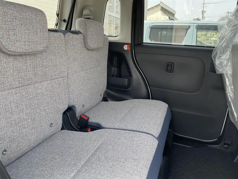 カタログ画像：ムーヴキャンバス（MOVE CANBUS） ストライプスＸ 2022年7月 5BA-LA860S 660cc シャイニングホワイトパール×スムースグレーマイカメタリック 燃費21.6km / l 内装