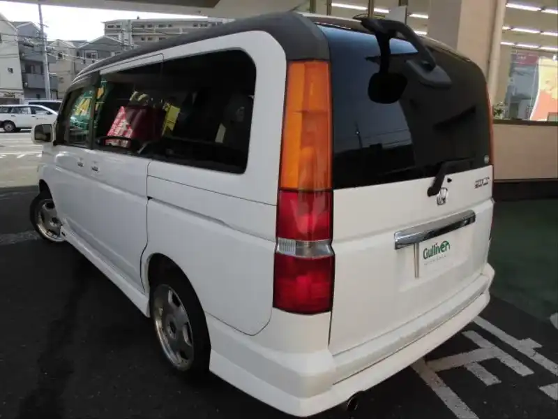 2003298 | カタログ画像：ステップワゴン（STEPWAGON） Ｙ 2001年4月 LA-RF3 2000cc タフタホワイト 外装