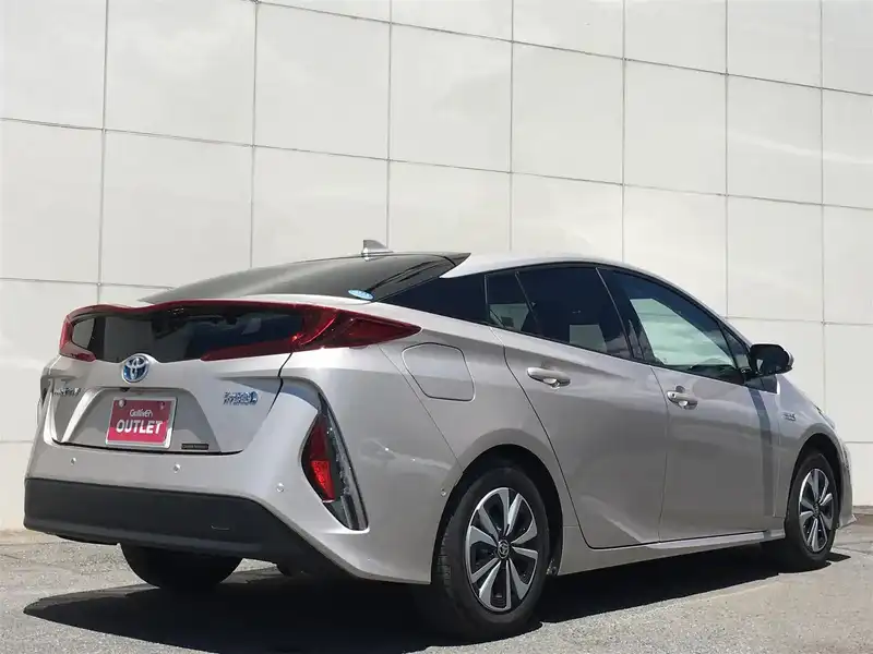 カタログ画像：プリウスＰＨＶ（PRIUS PHV） Ａ 2019年5月 DLA-ZVW52 1800cc スティールブロンドメタリック 燃費37.2km / l バック