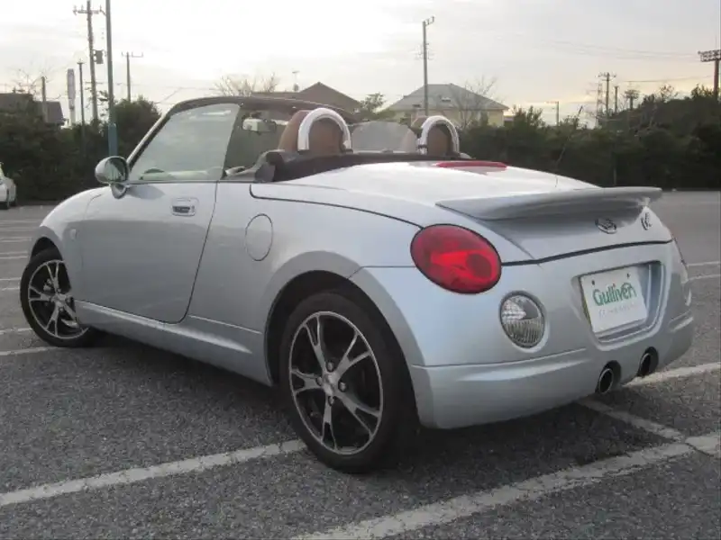 カタログ画像：コペン（COPEN） タンレザーエディション 2007年9月 ABA-L880K 660cc ＤＣ・ブライトシルバーメタリック 燃費15.2km / l  バック