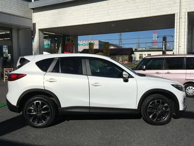 カタログ画像：ＣＸ－５（CX-5） ２５Ｓ Ｌパッケージ 2015年1月 DBA-KE5FW 2500cc クリスタルホワイトパールマイカ 燃費15.2km / l 外装