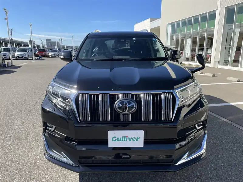 カタログ画像：ランドクルーザープラド（LAND CRUISER PRADO） ＴＸ 2022年8月 3BA-TRJ150W 2700cc ブラックorアティチュードブラックマイカ 燃費8.3km / l 外装
