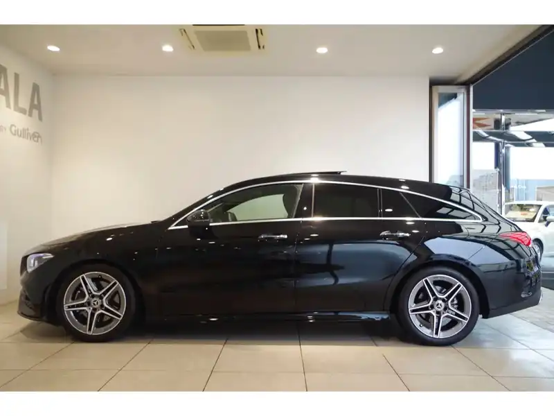 カタログ画像：ＣＬＡクラス シューティングブレーク（CLA-CLASS SHOOTING BRAKE） ＣＬＡ２００ｄ シューティングブレーク ＡＭＧレザーエクスクルーシブパッケージ 2020年4月 3DA-118612M 2000cc コスモスブラック（Ｍ） 燃費18.2km / l 外装