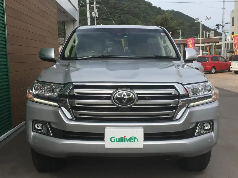 カタログ画像：ランドクルーザー（LAND CRUISER） ＧＸ 2015年8月 CBA-URJ202W 4600cc シルバーメタリック 燃費6.9km / l フロント