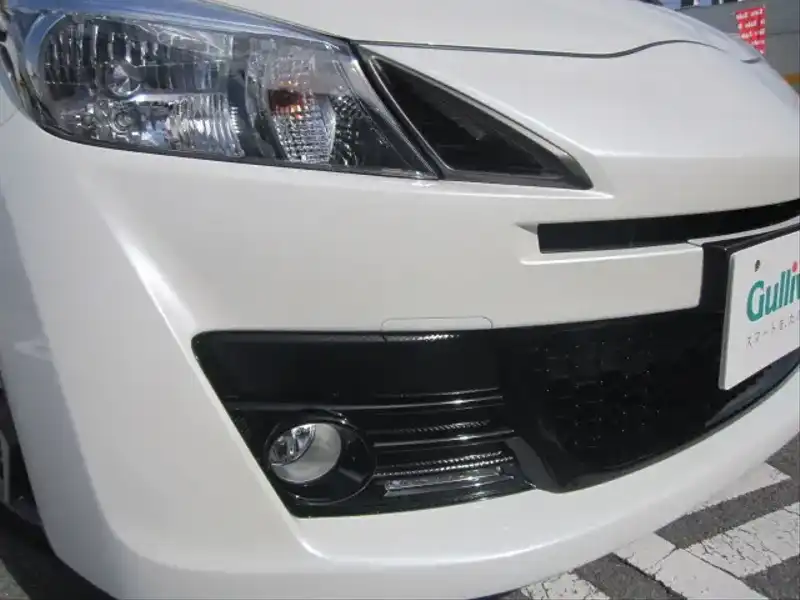 カタログ画像：ヴィッツ（VITZ） ＲＳ Ｇ’ｓ 2011年10月 DBA-NCP131 1500cc ホワイトパールクリスタルシャイン 燃費17.2km / l 外装