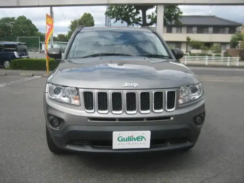 10074580 | カタログ画像：ジープ・コンパス（JEEP COMPASS） リミテッド 2012年3月 ABA-MK49 2000cc ミネラルグレーメタリッククリアコート フロント