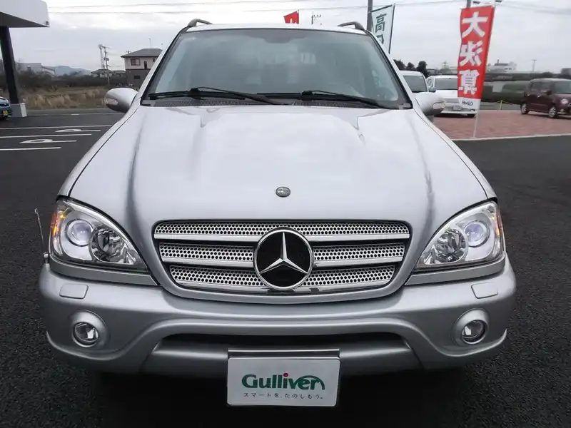 カタログ画像：Ｍクラス（M-CLASS） ＭＬ５５ ＡＭＧ 2004年4月 GH-163174 5500cc ブリリアントシルバー（Ｍ） 燃費6.2km / l  フロント