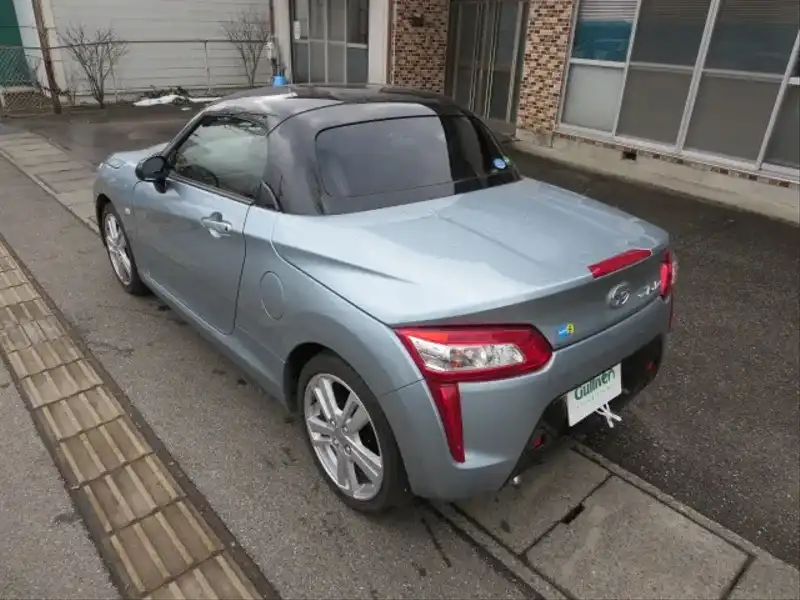 カタログ画像：コペン（COPEN） ローブ Ｓ 2014年12月 DBA-LA400K 660cc リキッドシルバーメタリック 燃費22.2km / l バック