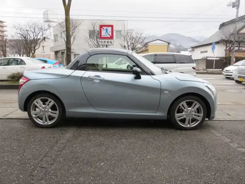 カタログ画像：コペン（COPEN） ローブ Ｓ 2014年12月 DBA-LA400K 660cc リキッドシルバーメタリック 燃費25.2km / l 外装