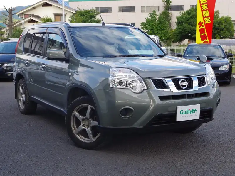 カタログ画像：エクストレイル（X-TRAIL） ２０Ｘ 2013年1月 DBA-NT31 2000cc ヒマラヤンカーキ（Ｍ） 燃費13.2km / l  メイン（その他）