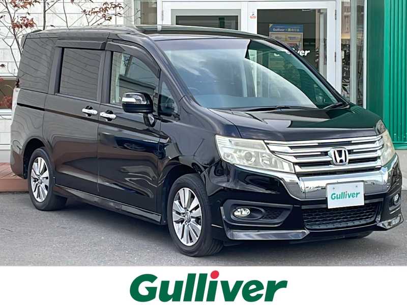 ホンダステップワゴン・スパーダ・平成24年式・8人乗り・車検2年 ステップワゴンスパーダ（ホンダ）の2012年式（平成24年式）の