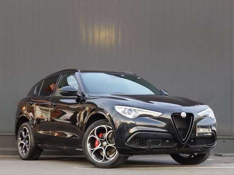 カタログ画像：ステルヴィオ（STELVIO） ２．２ターボ ディーゼルＱ４ＴＩ 2022年4月 3DA-94922 2200cc ブルカノ ブラック 燃費16.0km / l メイン