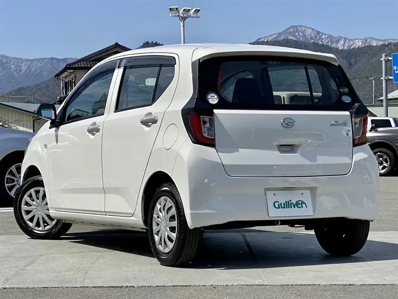 カタログ画像：ミライース（MIRA E:S） Ｌ ＳＡⅢ １０ｔｈアニバーサリーエディション 2021年10月 5BA-LA350S 660cc シャイニングホワイトパール 燃費25.0km / l バック