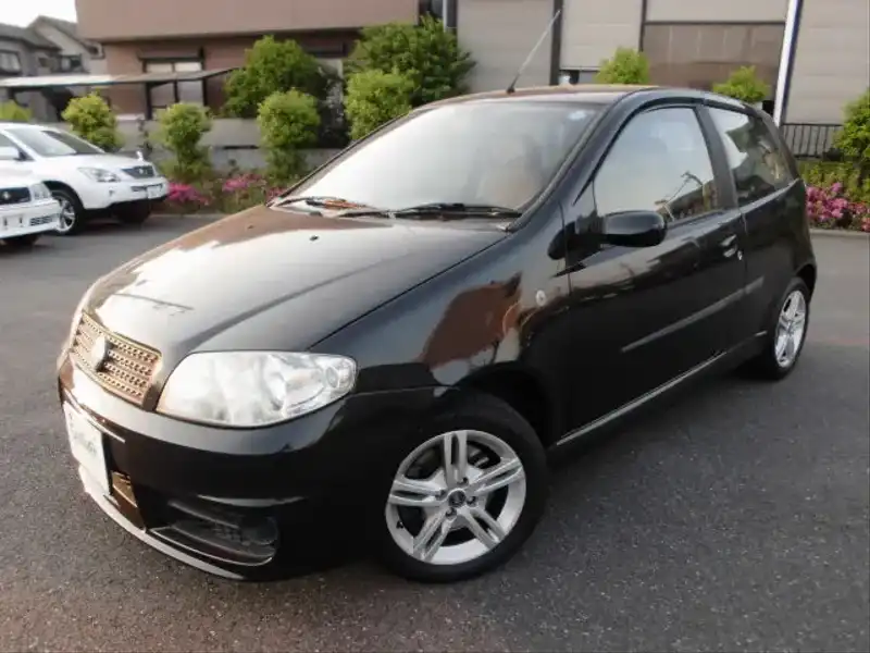 カタログ画像：プント（PUNTO） １．８ １６ｖ ＨＧＴ 2003年12月 GH-188A6 1800cc ブラック（メタリック） 外装