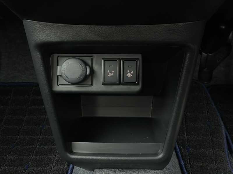 カタログ画像：アルト（ALTO） Ａ 2023年12月 3BA-HA37S 660cc ホワイト 燃費23.5km / l 内装