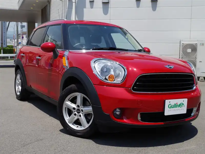 カタログ画像：ＭＩＮＩ（MINI） ワン クロスオーバー 2012年12月 DBA-ZA16 1600cc ブレイジング・レッド（メタリック） 燃費17.2km / l メイン