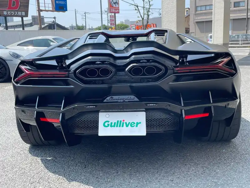 カタログ画像：レヴエルト（REVUELTO） ベースグレード 2023年3月 7LA-ZMREV 6500cc バック