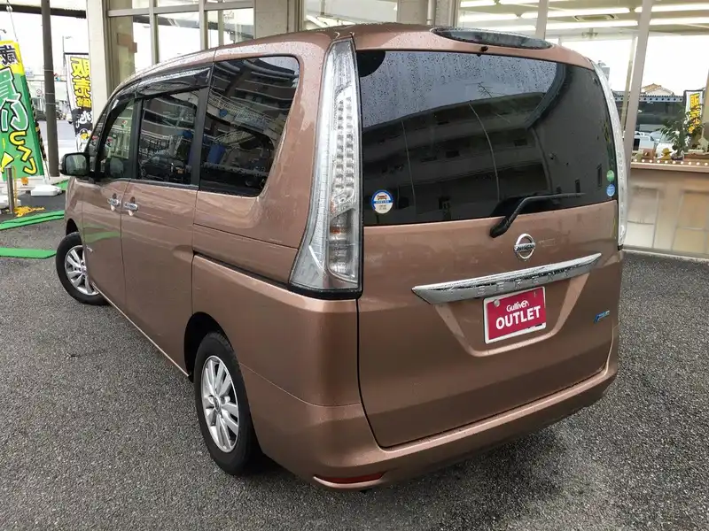 カタログ画像：セレナ（SERENA） ２０Ｇ Ｓ－ハイブリッド 2015年7月 DAA-HC26 2000cc ロゼブロンズ（ＴＭ） 燃費15.4km / l バック