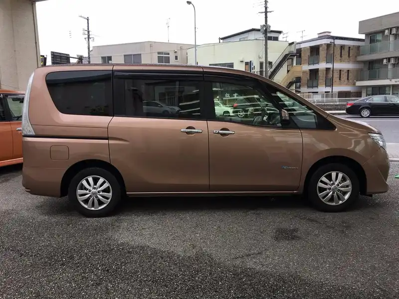 カタログ画像：セレナ（SERENA） ２０Ｇ Ｓ－ハイブリッド アドバンスドセーフティパッケージ 2014年4月 DAA-HC26 2000cc ロゼブロンズ（ＴＭ） 燃費15.4km / l 外装