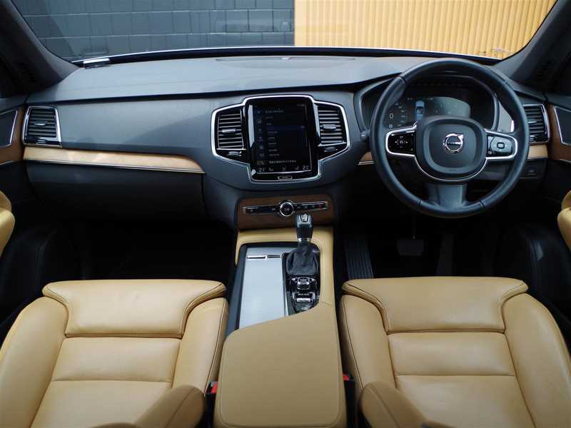 カタログ画像：ＸＣ９０（XC90） Ｔ８ ツインエンジン ＡＷＤ エクセレンス 2018年8月 DLA-LB420XCPA 2000cc 燃費13.7km / l フロント