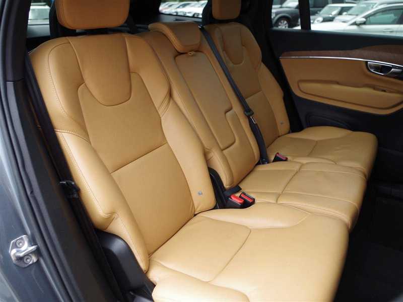 カタログ画像：ＸＣ９０（XC90） Ｔ８ ツインエンジン ＡＷＤ エクセレンス 2018年8月 DLA-LB420XCPA 2000cc 燃費13.7km / l バック