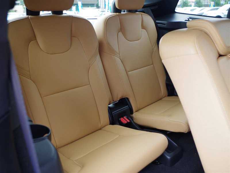 カタログ画像：ＸＣ９０（XC90） Ｔ８ ツインエンジン ＡＷＤ エクセレンス 2018年8月 DLA-LB420XCPA 2000cc 燃費13.7km / l バック