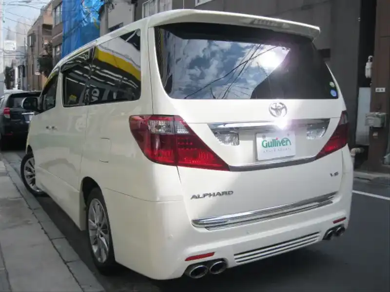 10061380 | カタログ画像：アルファード（ALPHARD） ３５０Ｓ プライムセレクションⅡ 2010年4月 DBA-GGH20W 3500cc ゴールドパールクリスタルシャイン バック