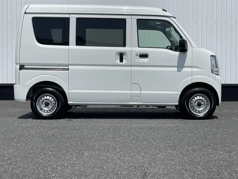 カタログ画像：エブリイ（EVERY） ＰＡ 2021年9月 3BD-DA17V 660cc ホワイト 燃費17.0km / l 外装