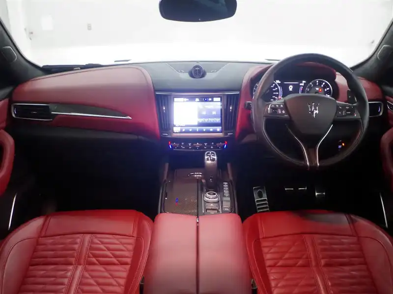 カタログ画像：レヴァンテ（LEVANTE） ＧＴペッレ イントレッチァータ 2022年12月 7AA-MLE20 2000cc ビアンコ フロント