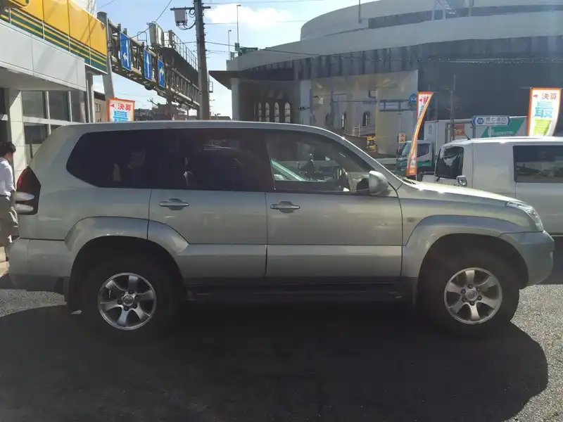 カタログ画像：ランドクルーザープラド（LAND CRUISER PRADO） ＴＺ Ｇセレクション 2004年4月 TA-VZJ121W 3400cc ライトグリーンマイカメタリック 燃費8.1km / l  外装