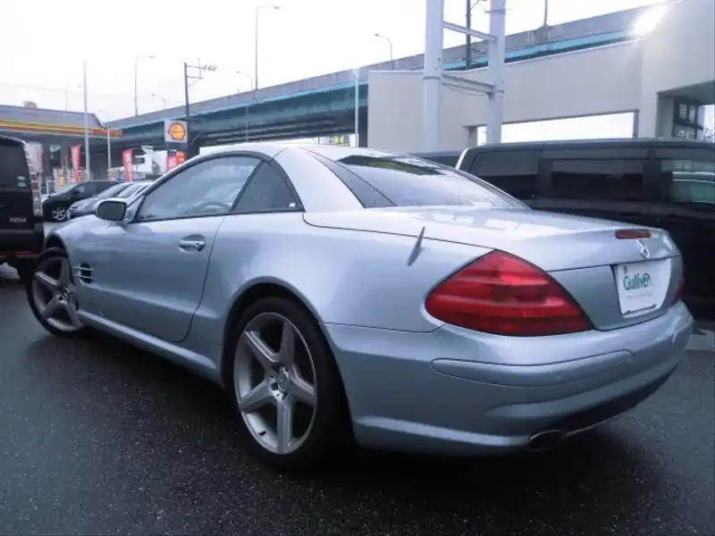 カタログ画像：ＳＬ（SL） ＳＬ５００ 2004年4月 GH-230475 5000cc テルリウムシルバー（Ｍ） 燃費6.8km / l  バック