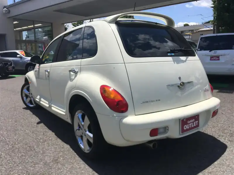 カタログ画像：クライスラー・ＰＴクルーザー（CHRYSLER PT CRUISER） ＧＴ 2004年10月 GH-PT24T 2400cc クールバニラクリアコート バック