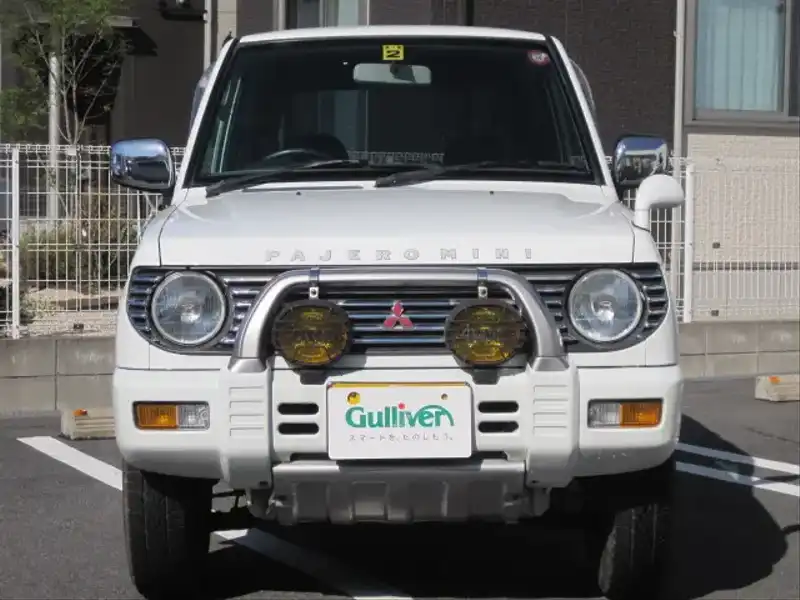 カタログ画像：パジェロミニ（PAJERO MINI） ホワイトスキッパーＸ 1997年9月 E-H51A 660cc フェアリーホワイト フロント