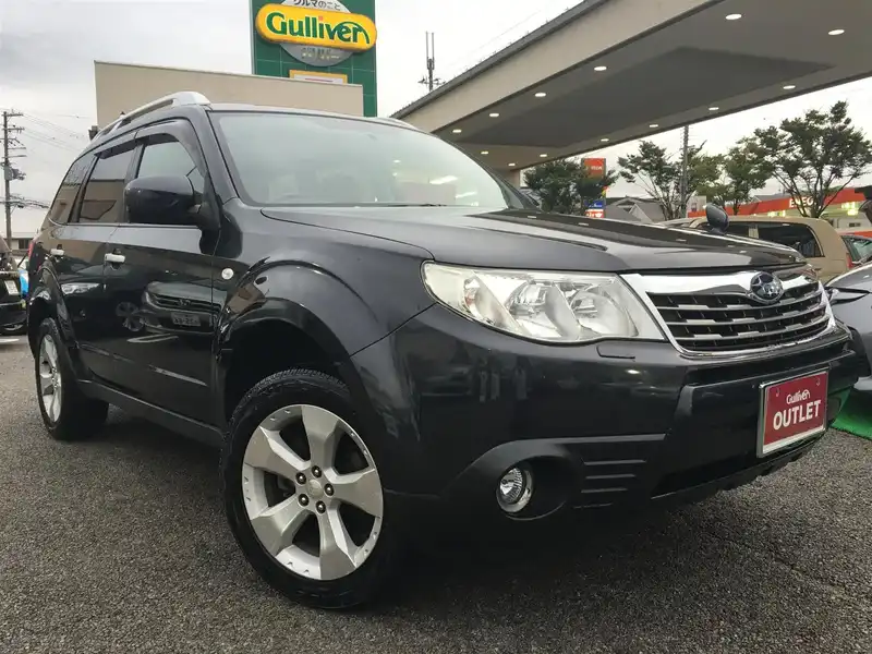 カタログ画像：フォレスター（FORESTER） ２．０ＸＳ ブラックレザーセレクション 2009年1月 DBA-SH5 2000cc オブシディアンブラック・パール 燃費13.8km / l  メイン