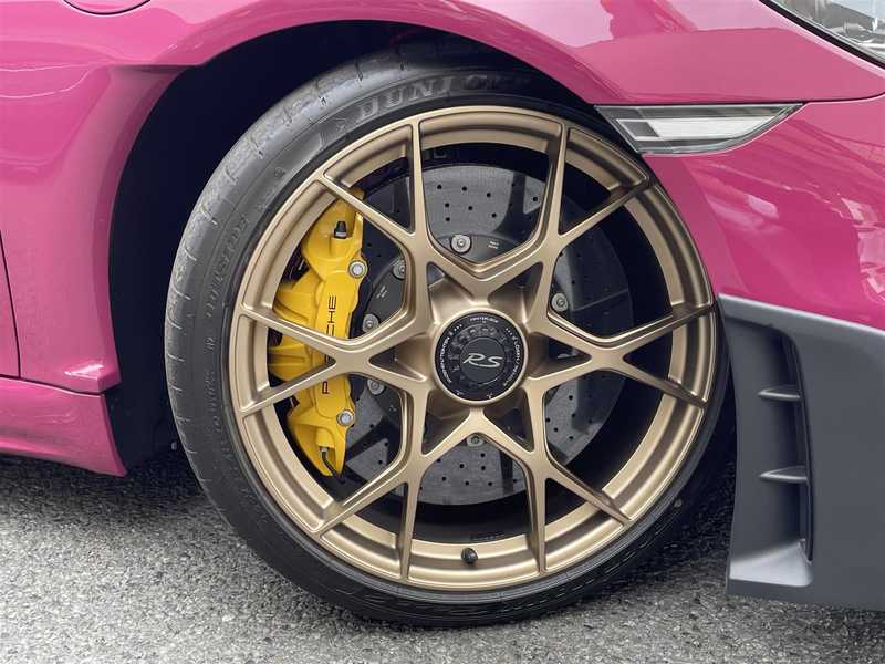 カタログ画像：７１８スパイダー（718 SPYDER） ７１８スパイダーＲＳ 2023年5月 4000cc ルビースターネオ タイヤ