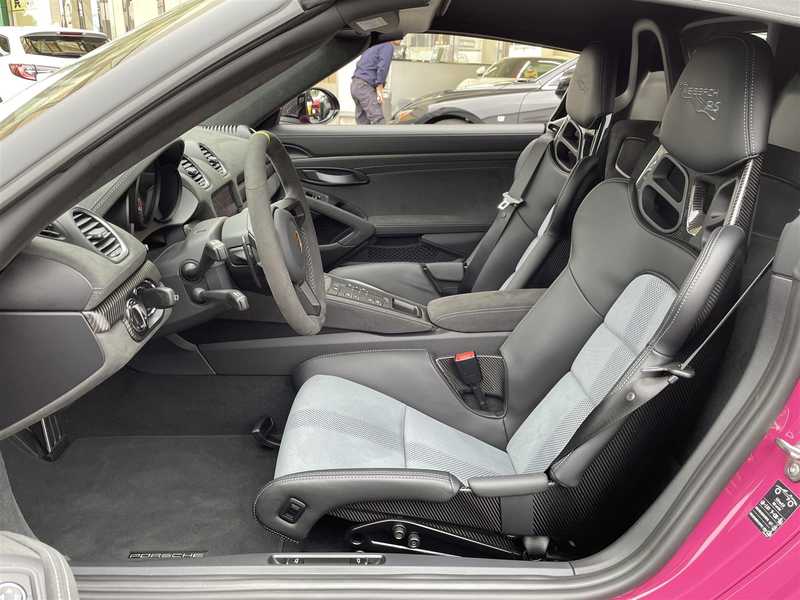 カタログ画像：７１８スパイダー（718 SPYDER） ７１８スパイダーＲＳ 2023年5月 4000cc ルビースターネオ 内装