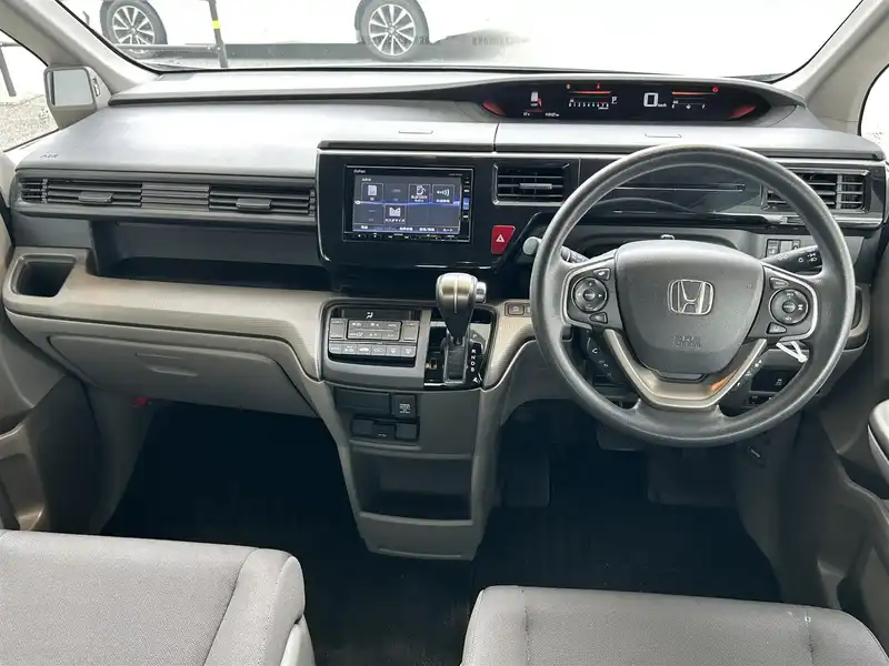 カタログ画像：ステップワゴン（STEPWAGON） Ｇ ホンダセンシング 車いす仕様車 ２列目＆３列目乗車タイプ 2017年9月 DBA-RP1 1500cc プラチナホワイト・パール 内装