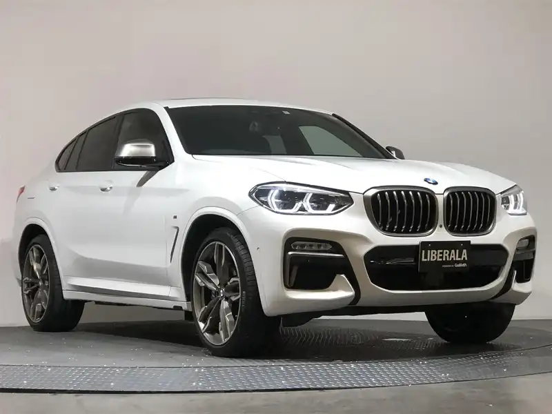 カタログ画像：Ｘ４（X4） Ｍ４０ｉ 2019年1月 CBA-UJ30 3000cc アルピン・ホワイトIII（ソリッド・カラー） 燃費10.9km / l メイン