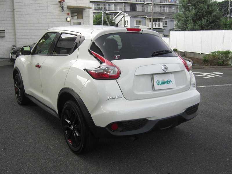 カタログ画像：ジューク（JUKE） １６ＧＴ ＦＯＵＲ パーソナライゼーション 2014年9月 CBA-NF15 1600cc ブリリアントホワイトパール（３Ｐ） 燃費13.4km / l 外装