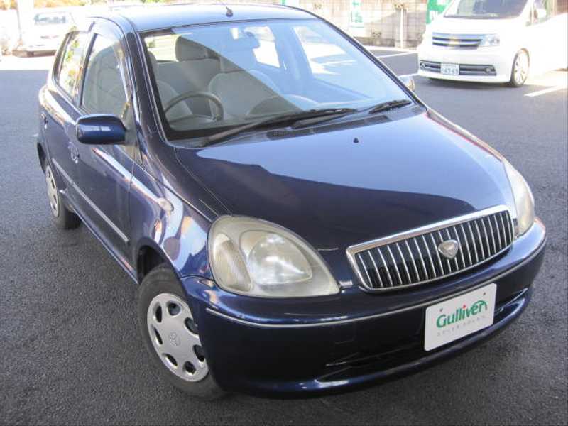 カタログ画像：ヴィッツ（VITZ） クラヴィア 2001年12月 TA-NCP10 1300cc ダークブルーマイカメタリック 燃費21.0km / l  メイン